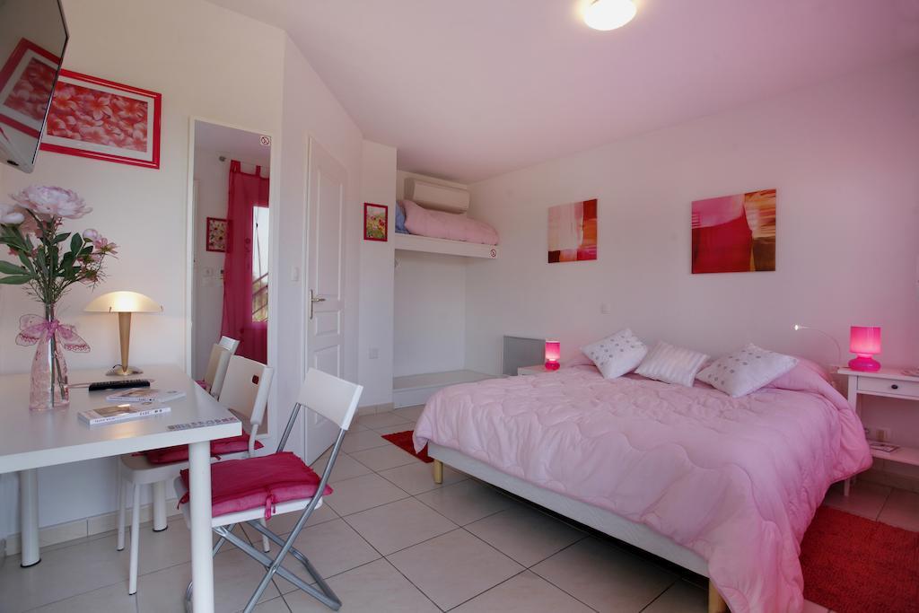 Logis Hotel Corintel Bordeaux Est Tresses Eksteriør bilde